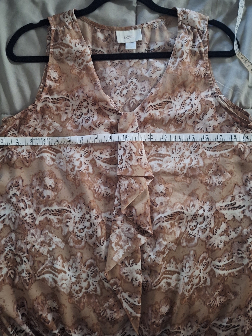 Loft Sleeveless Shell - Picture 3 of 3